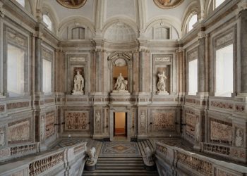 Max Mara sceglie la Reggia di Caserta per la sfilata resort 2026