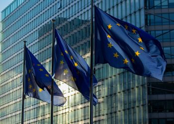 Rifiuti tessili, raggiunta l’intesa (provvisoria) tra Consiglio e Parlamento Ue
