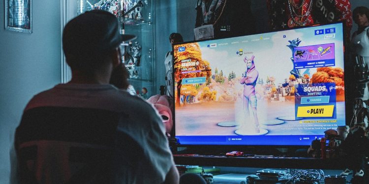 Coperni chiama 200 gamers alla prossima sfilata di Parigi