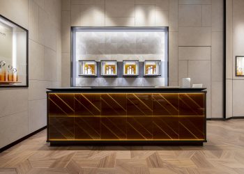 Pisa 1940 riapre il primo piano del flagship store di via Verri a Milano