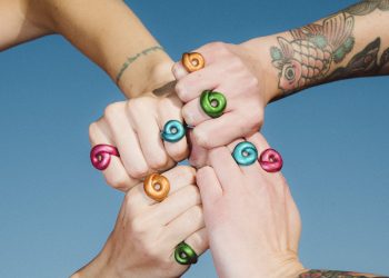 Bea Bongiasca celebra le sue origini con la collezione ‘Tarallo’
