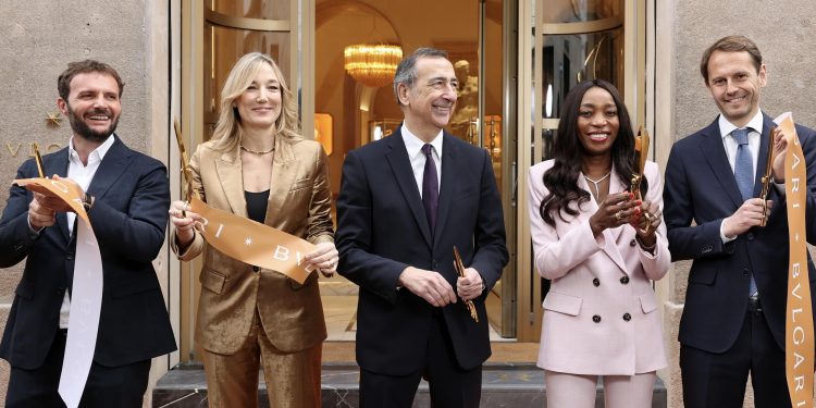 Bulgari torna in via Montenapoleone. Inaugurato il nuovo store