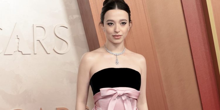 Poche sorprese sul red carpet degli Oscar. Vince il potere delle maison francesi