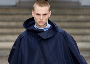 Homme Plissé Issey Miyake sarà guest di Pitti Uomo 108