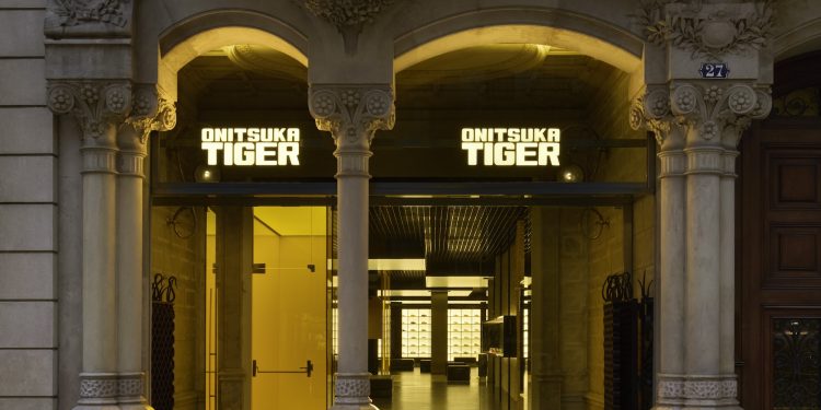 Apre a Barcellona il primo flagship spagnolo di Onitsuka Tiger