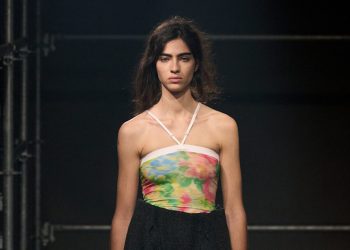 È il Gruppo Prada il best performer del lusso. Nel 2024 ricavi in salita del 15% a 5,4 mld