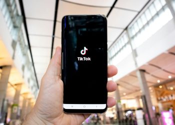 TikTok shop arriva in Italia. Debutto previsto per lunedì