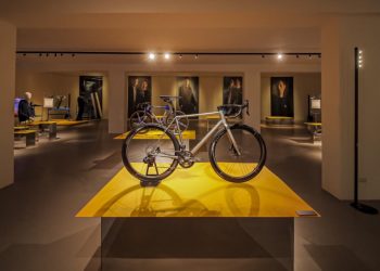 Colnago, la ‘Ferrari delle bici’ sfreccia verso i 75 milioni nel 2025