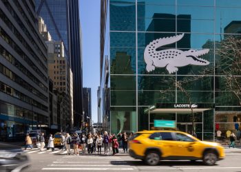 Lacoste pensa in grande: aperto un flagship di 1.000 mq sulla Fifth Avenue