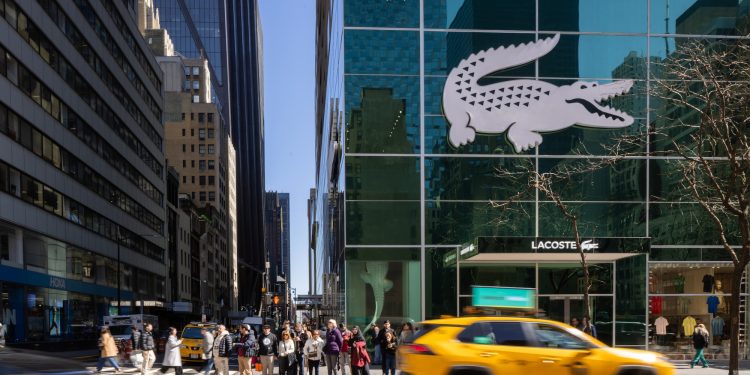 Lacoste pensa in grande: aperto un flagship di 1.000 mq sulla Fifth Avenue