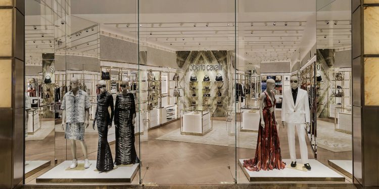 Roberto Cavalli sceglie il Dubai Mall per la prima boutique negli Emirati