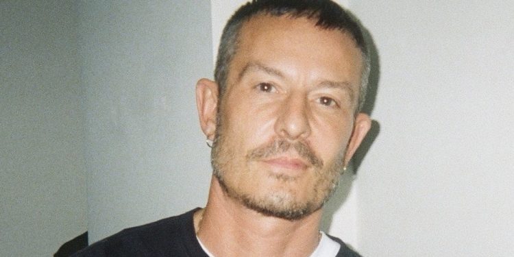 H&M nomina Jonathan Saunders chief creative officer di & Other Stories