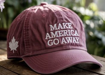 Amazon lancia lo store di Trump ma arrivano i cappelli anti-Presidente