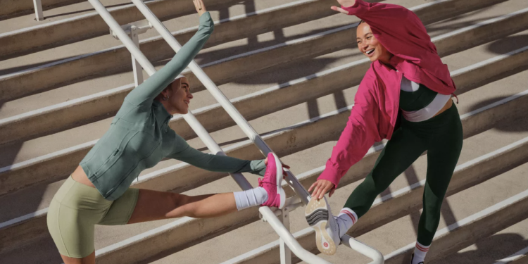 Lululemon cresce nel full year ma l’incertezza in Usa penalizza il titolo