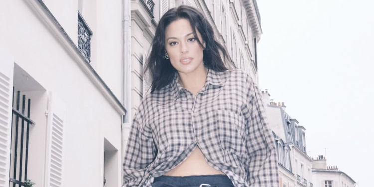 Ashley Graham lancia una collezione plus-size con JcPenney