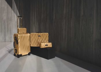 Tumi tinge d’oro i suoi primi 50 anni di stile