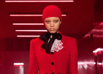 Full year in ribasso del 3% per Valentino. L’e-commerce sale al 15%