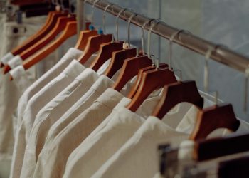 Abbigliamento e retail: consumi e utili a -10% nel secondo semestre 2025