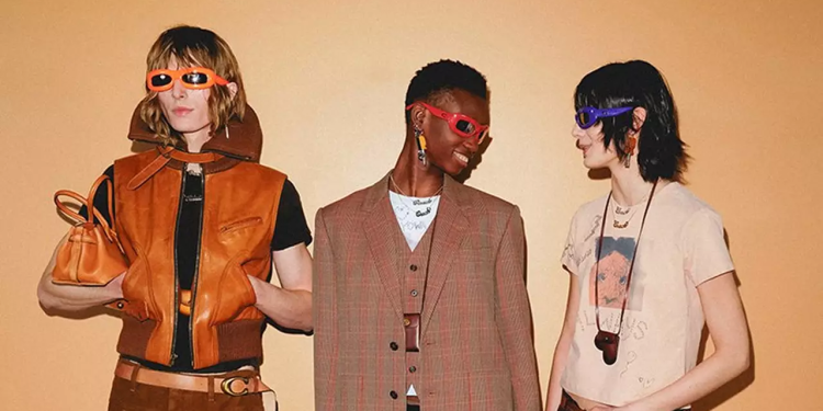 Coach traina il Q3 di Tapestry (+7%). Alzata la guidance per il 2025