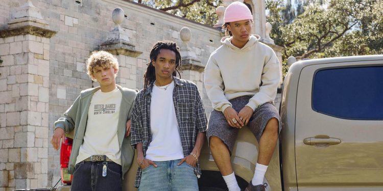 Hollister traina il Q1 di Abercrombie & Fitch, che però abbassa le stime