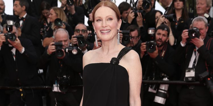 Il nuovo corso di Bottega Veneta by Louise Trotter inizia da Cannes
