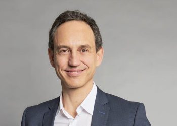 HModa investe a Parigi: aprirà uno stabilimento per i prototipi