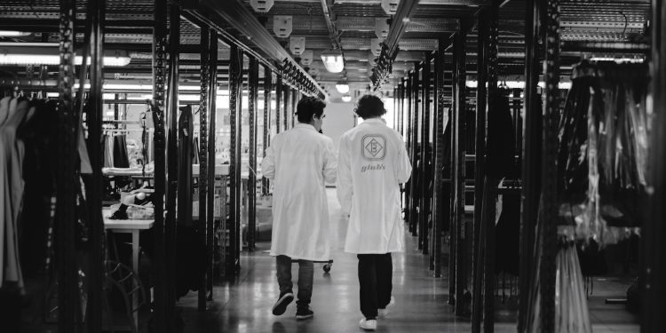 Giab’s, l’eccellenza manifatturiera dal laboratorio fiorentino ai riflettori del Met Gala