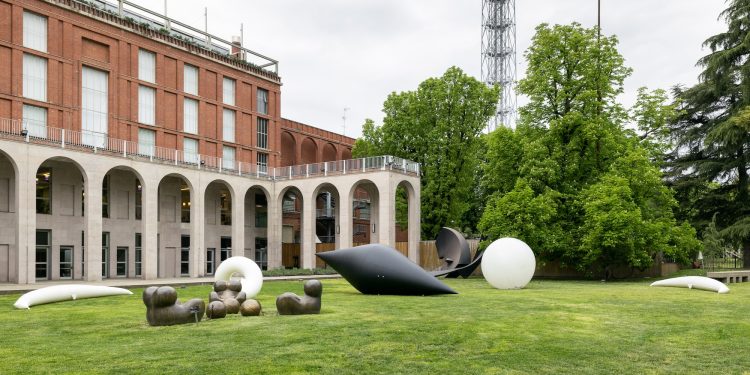 Gucci supporta la Triennale: ampliata la collezione d’arte contemporanea