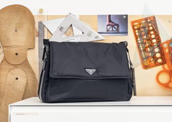 Prada omaggia Cini Boeri con una limited edition in Re-Nylon
