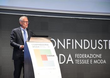Confindustria Moda, nel 2024 il tessile-abbigliamento cala del 6,1%