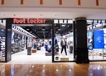 Foot Locker nel mirino di Dick’s Sporting Goods: sul piatto 2,3 mld $
