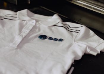 Pattern, nuova ‘missione spaziale’ con le polo high-tech firmate Laura Theiss x Esa
