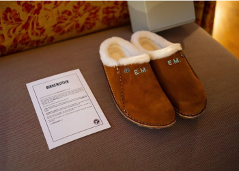 Birkenstock, Q2 oltre le attese: volano gli utili (+47%) e guidance al rialzo