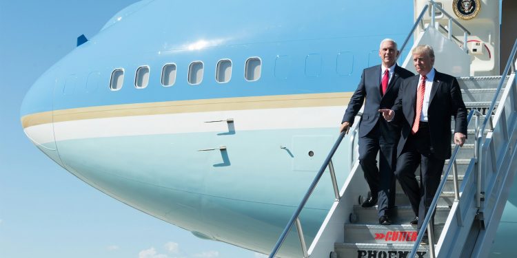 Trump fa marcia indietro sui dazi Ue: il termine ritorna al 9 luglio
