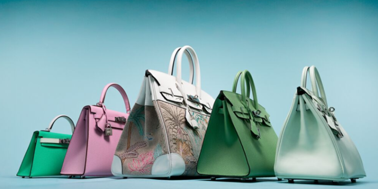 Le aste di luxury bag non temono la crisi: Christie’s raccoglie 4,4 mln €