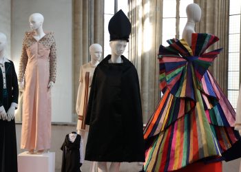 Iuad espone a Napoli passato e presente della moda. Nuova sede a Milano
