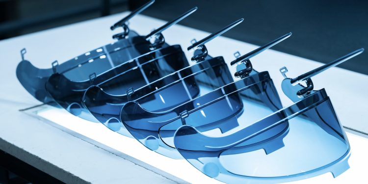 Kering Eyewear prosegue lo shopping: compra da Safilo la società specializzata Lenti