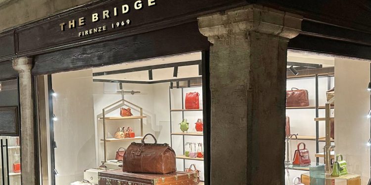 The Bridge apre a Venezia. In cantiere lo sbarco in Galleria a Milano