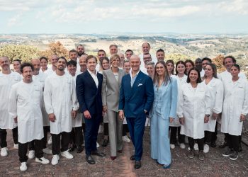Il canale diretto traina il primo semestre di Santoni (+10,5%)
