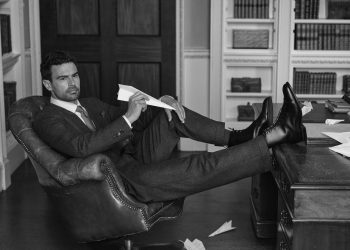 Church’s si affida alla britishness di Theo James per la nuova campagna adv