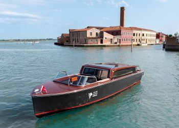 Navigare come star in Laguna. Repower svela Lucietta durante la Mostra del Cinema