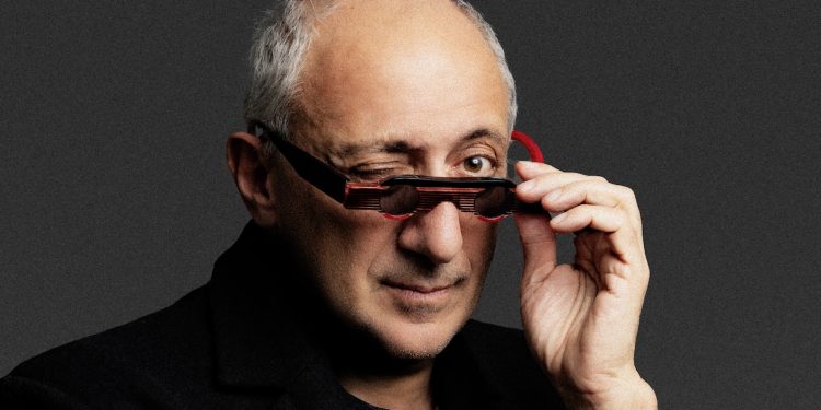 L’eyewear secondo Alain Mikli: “L’AI è solo un database”