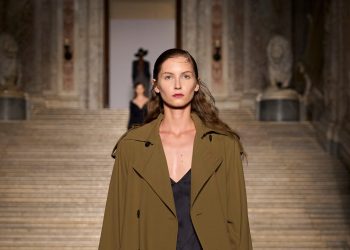 Max Mara si ritira dal ‘Polo della moda’. “Clima di strumentalizzazione”