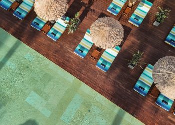 Fenomeno hospitality in aumento. Gara tra fashion brand per personalizzare le location estive