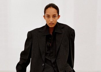 Phoebe Philo debutta nel retail: apre a Londra il suo primo negozio