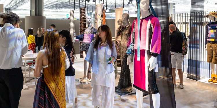 Pitti Filati 97 chiude con oltre 3.300 visitatori, “in linea” con un anno fa