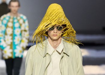 Il Gruppo Prada ancora in crescita: prima metà dell’anno a +8%. Miu Miu a +49% ma verso la ‘normalizzazione’