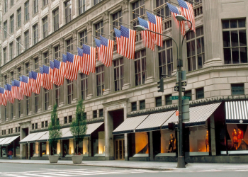Saks Global, primo trimestre in perdita ma l’ebitda torna positivo