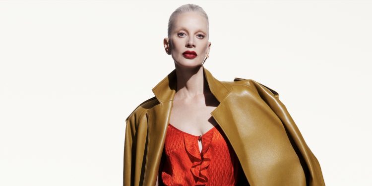 Donatella Versace svela la sua ultima campagna per la maison