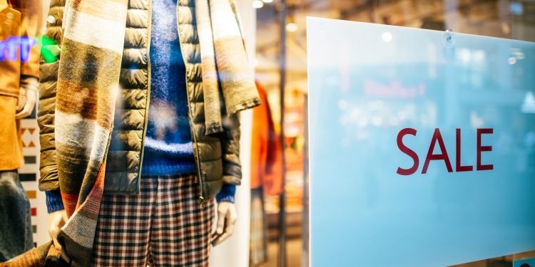 Al via domani i saldi estivi. Stimati incassi per 3,3 miliardi